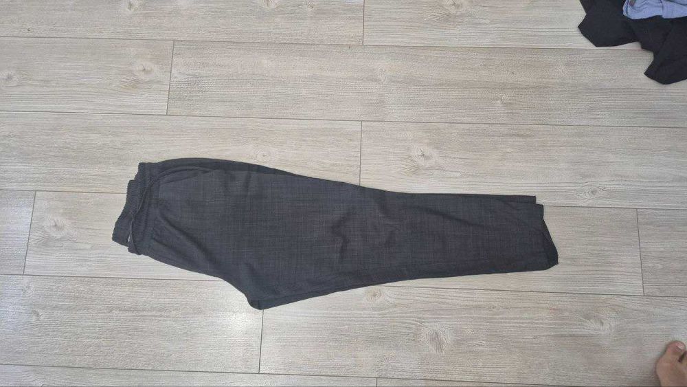 Джинсы женские в хорошем состоянии