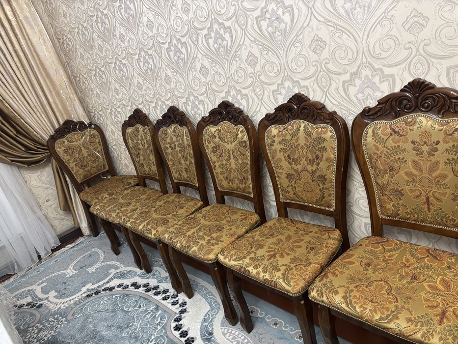 Стол, стулья 18 штук