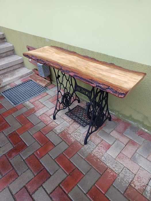 Masa , comoda realizata din mașină de cusut