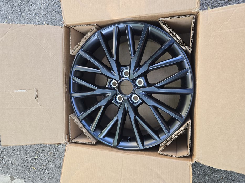 De vanzare jantă Toyota C-hr 18 "
