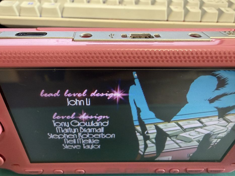 Sony Playstation Portabil PSP 1000 Pink Roz Modat