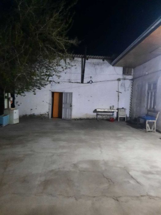 Buxoro viloyati Qorako'l tumanida joylashgan hovli