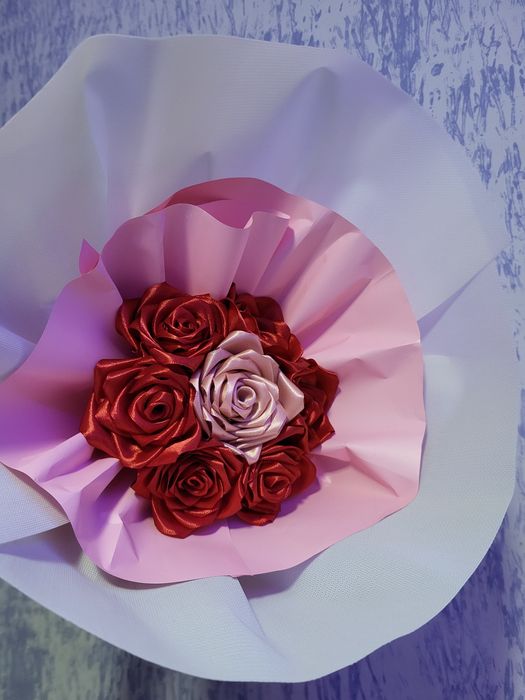 Букет  из атластных  лент