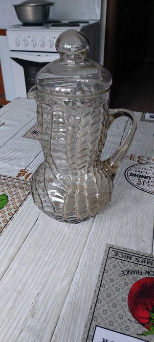 Продам графин для холодных напитков