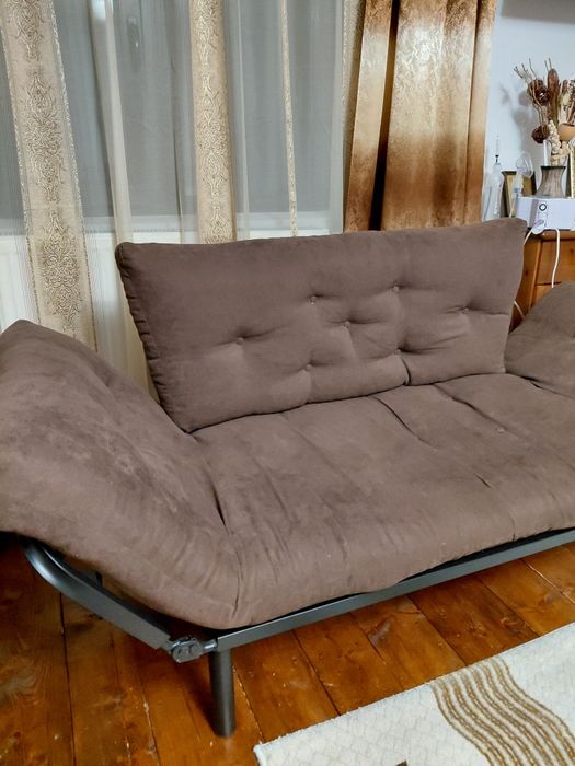 Canapea extensibila / Daybed tip futon, cadru metalic