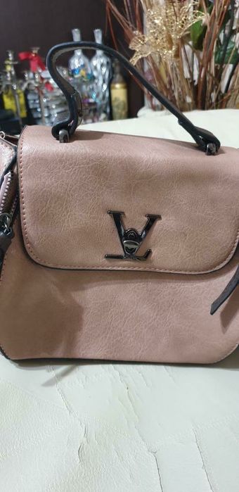 Нова дамска чанта