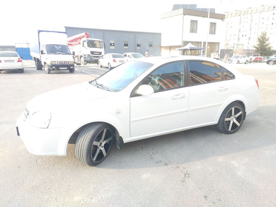 Lasetti 2012 avtomat