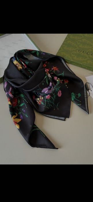Eșarfe Gucci, Fndi, model 2026, 90x90cm, 100% mătase, pret fix