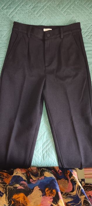 Продам школьные брюки ( новые)