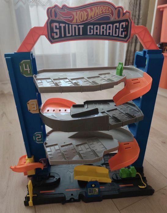 Piste hotwheels..