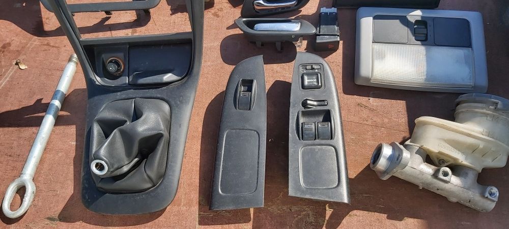 Останали части от Хонда Акорд '98 г. / Honda Acord 2.0 136 hp