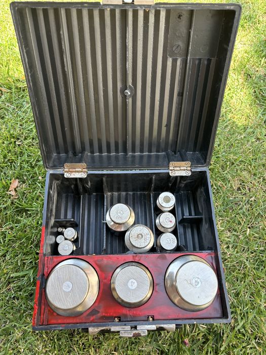 Аналитична везна