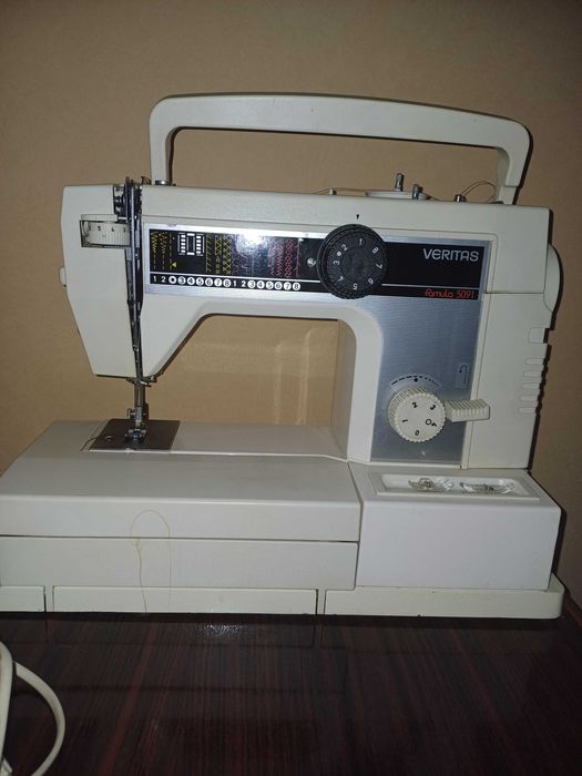 Швейная машинка Veritas