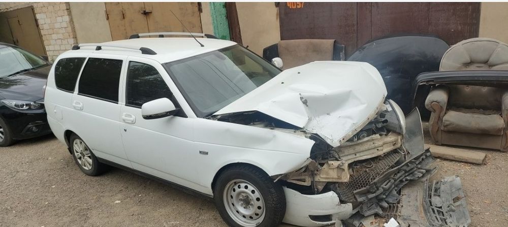 Lada Priora универсал 2012 года