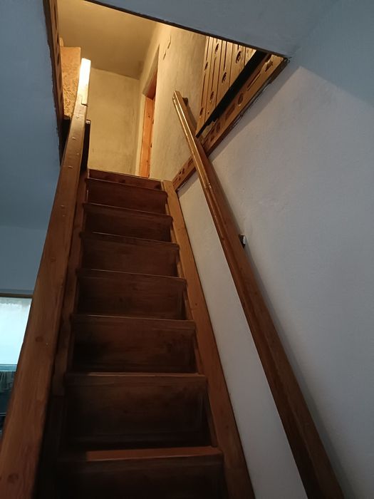 Urgent casa de vânzare cu teren generos