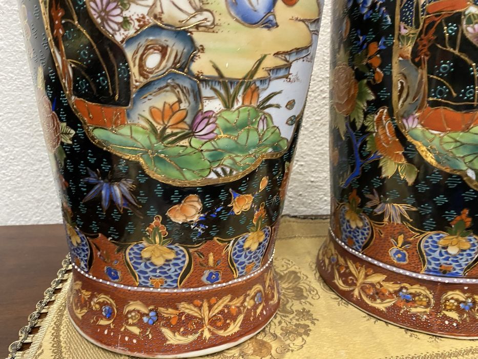 Големи китайски вази от порцелан с маркировка