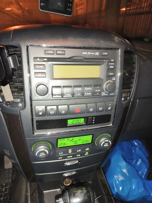 Vind Kia Sorento 2009 ,4000€