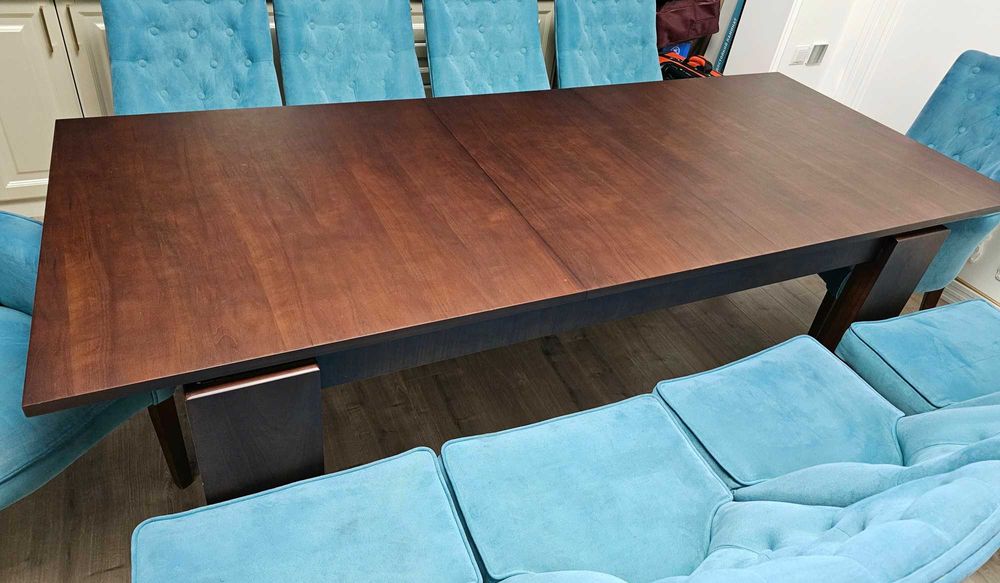 Стол и Стулья в отличном состоянии. Стол ва стул залга аъло сифатда