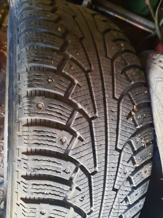 Продам авто шыны зимние