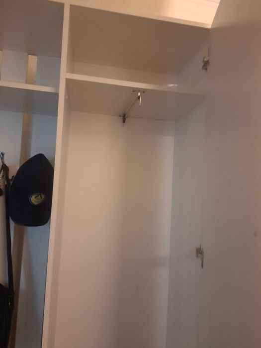 Продаю шкаф в прихожую
