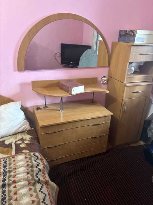 Спальный гарнитур