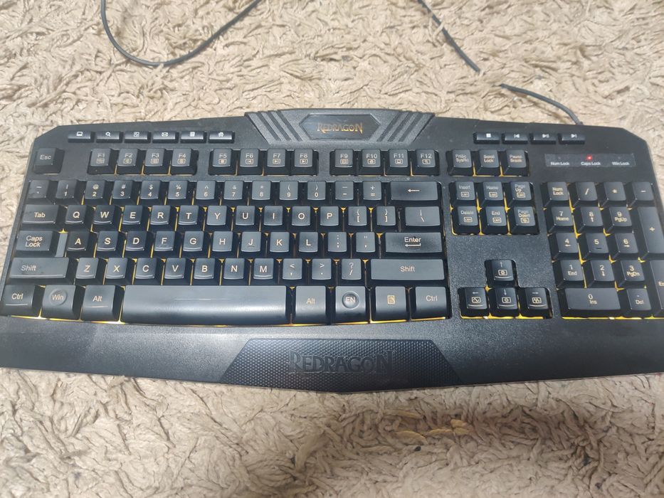 Tastatura Gaming Redragon luminată