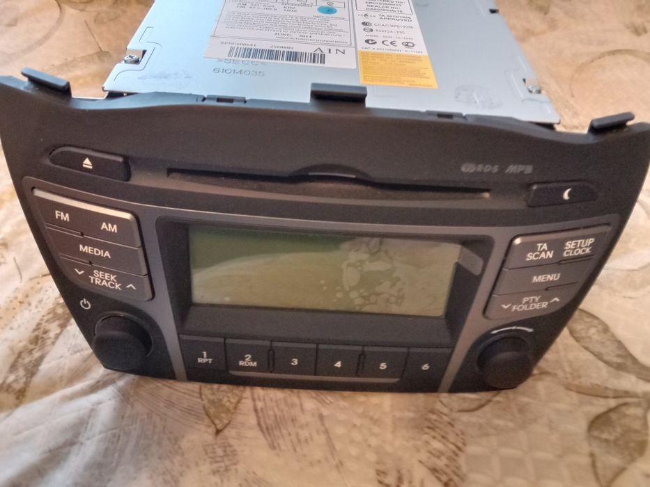 Автомагнитола на Хендай аих35