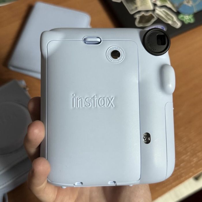 камера Instax mini
