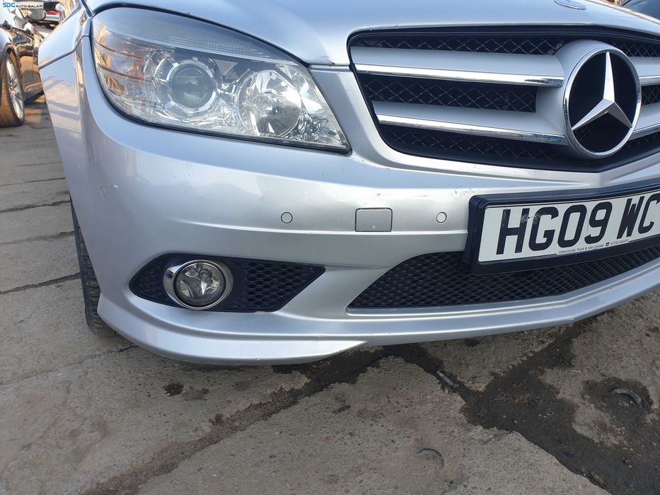 Bara Spoiler Fata AMG Completa FARA  Grila cu Emblema Mercedes Clasa C Class W204 NFL Non Facelift 2007 - 2011 Culoare Argintiu [K1585] [K1535]