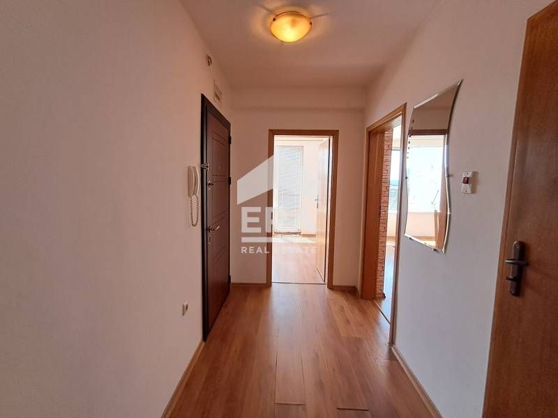 Продава се Двустаен апартамент в Варна, Базар Левски - 83 кв.м за 1855 €/кв.м - Снимка #4