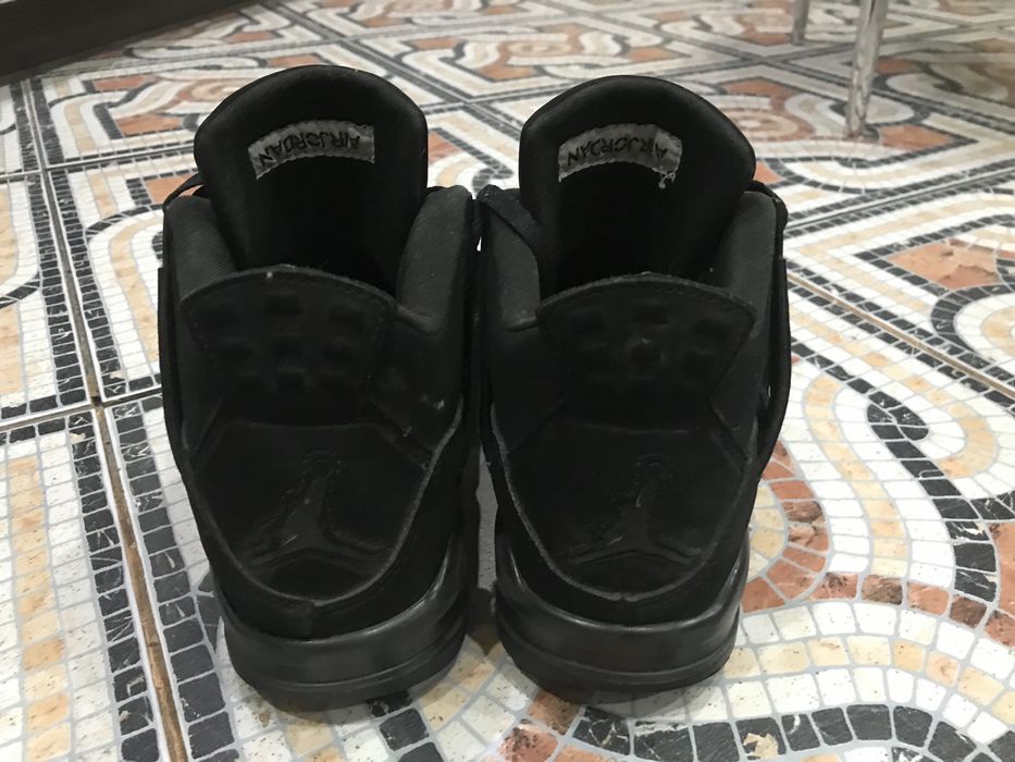 Продам зимние мужские ботинки.