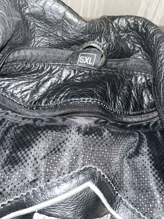 Куртка кожанная .