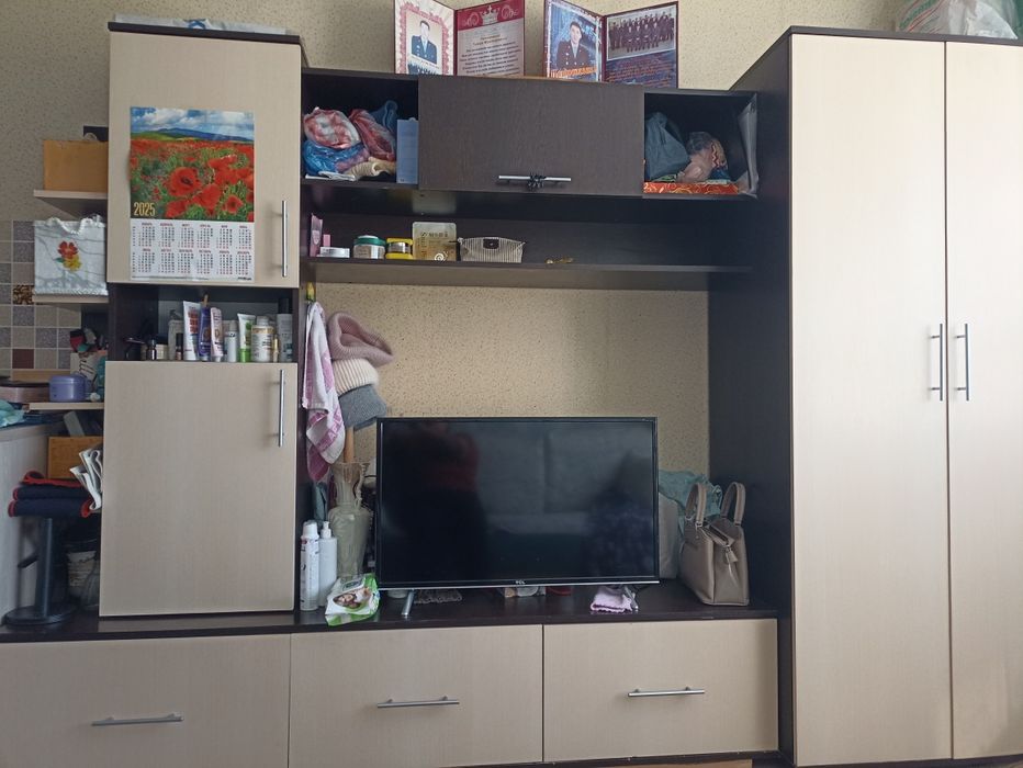 Продам стенку в хорошем состоянии