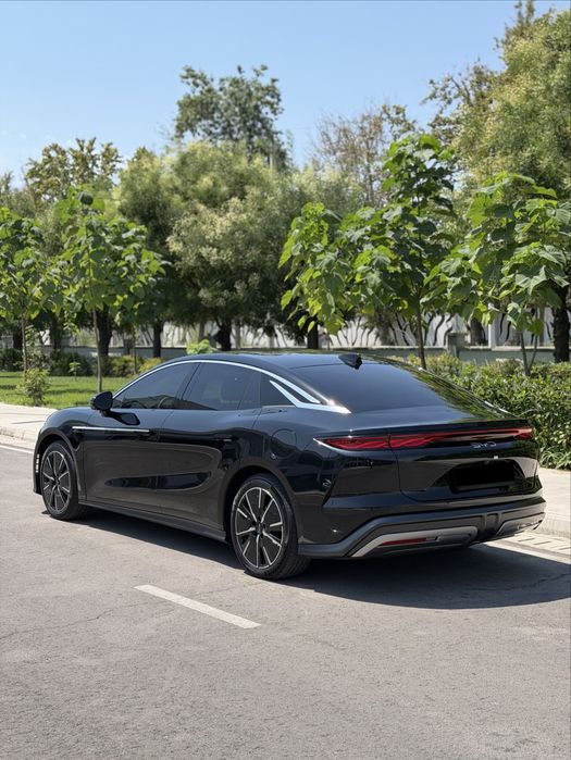Byd han L 701km. 2025 тозза