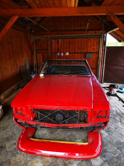 Vand Mercedes 380 SL R107 in stadiu de proiect masina trebuie revopsita si asamblata