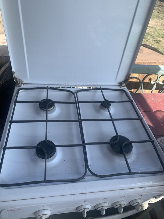Газ плита 4 комфорки
