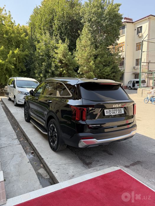 Срочно сотилпди kia sorento 7 kishili