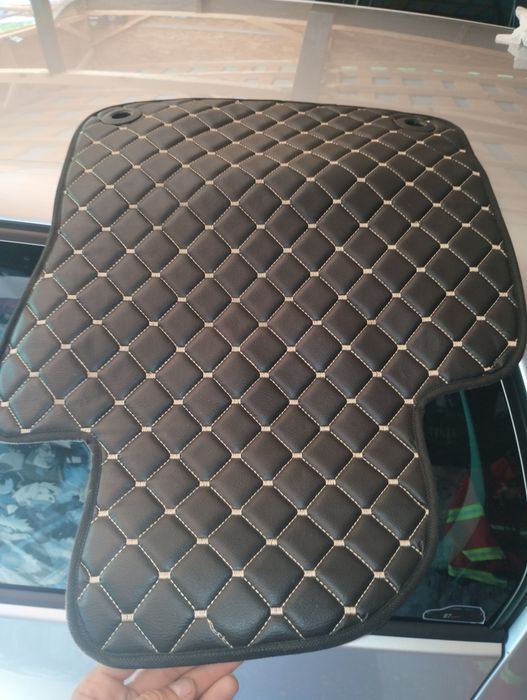 Covorașe golf 5 din  piele,noi!