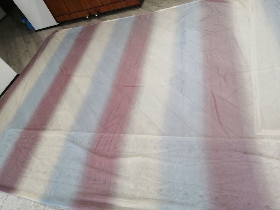 Продам тюль двух расцветок