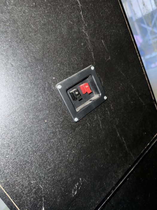 Boxe OR 60 Made in Danemark.