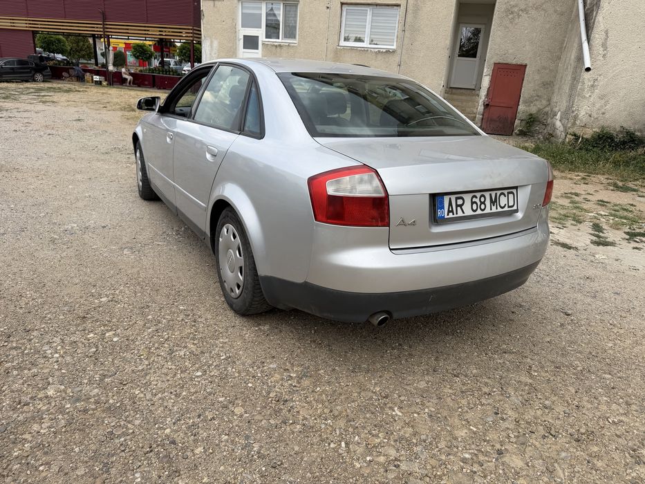 Vand Audi A4 in stare buna