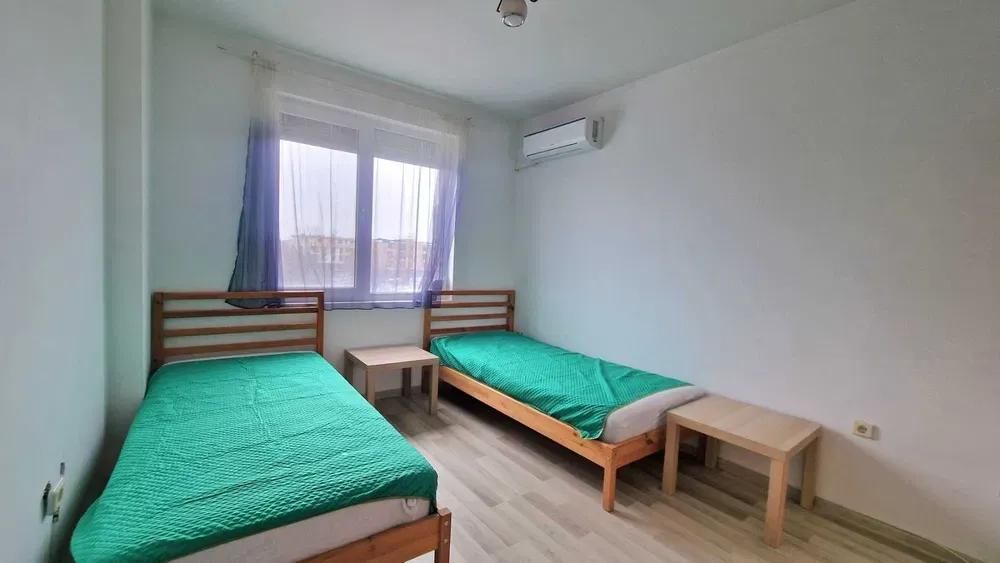 Дава се под наем Тристаен апартамент в Пловдив, Остромила - 75 кв.м за 548.25 € - Снимка #4