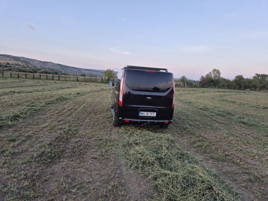 Ford Transit Tourneo Custom 2.2 TDCI 8+1 9 locuri  L1 H1
