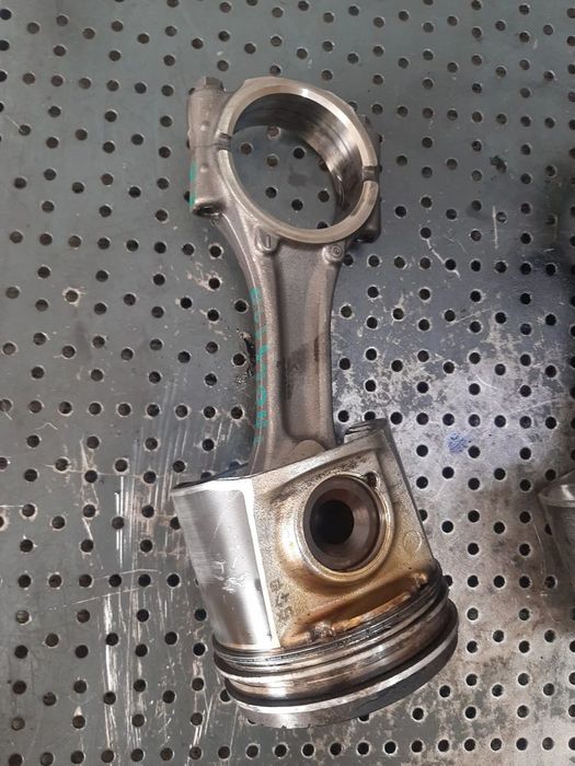 piston cu biela  2.3 d  fiat ducato 1agl411d  euro 6