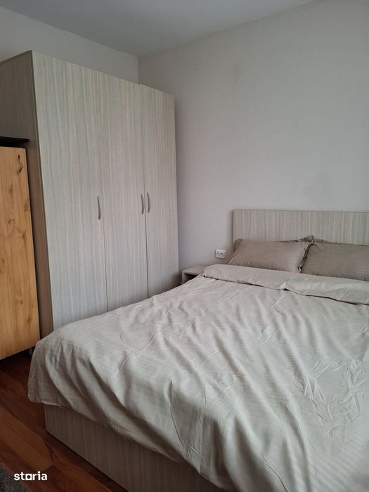Inchiriez apartament