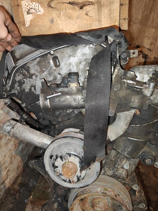 продам двигатель м111