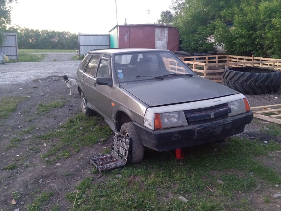 Продам ваз 2109 по болтам