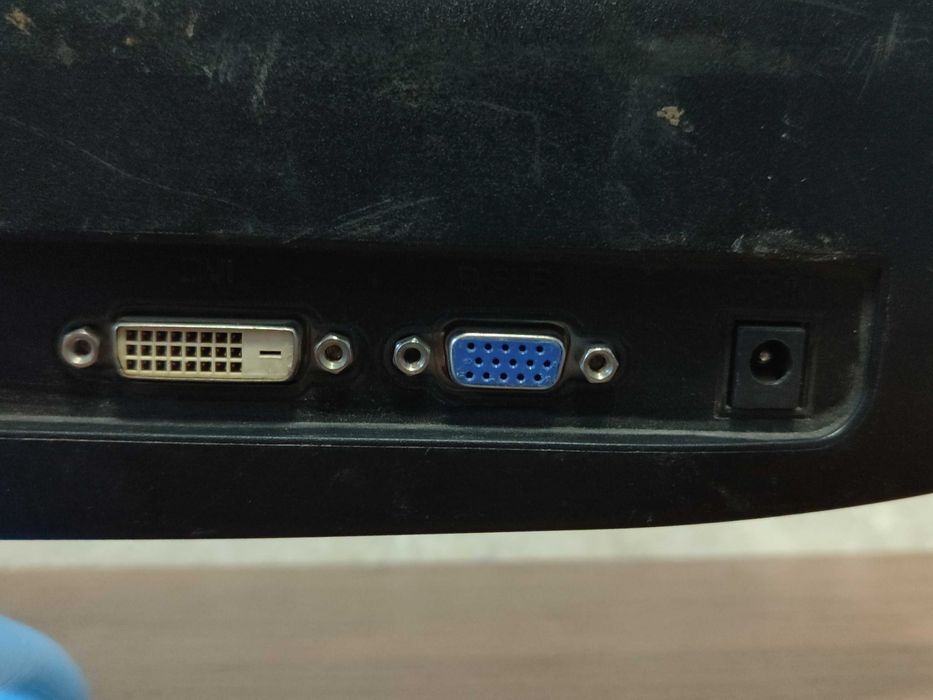 Монитор HP 20 дюймов