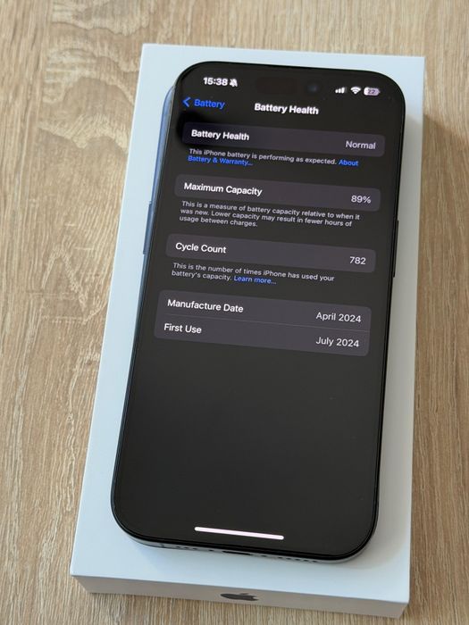 iPhone 15 Pro, 128 GB, 89% sănătate baterie
