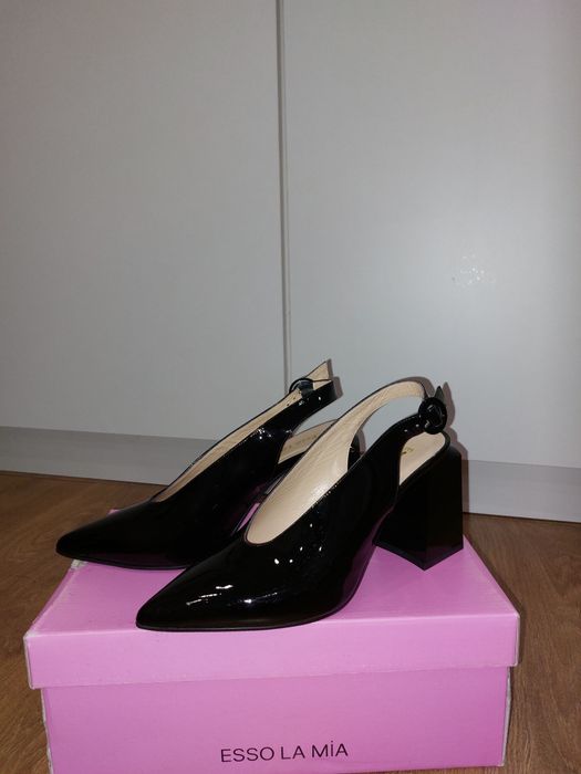 Туфли с открытой пяткой